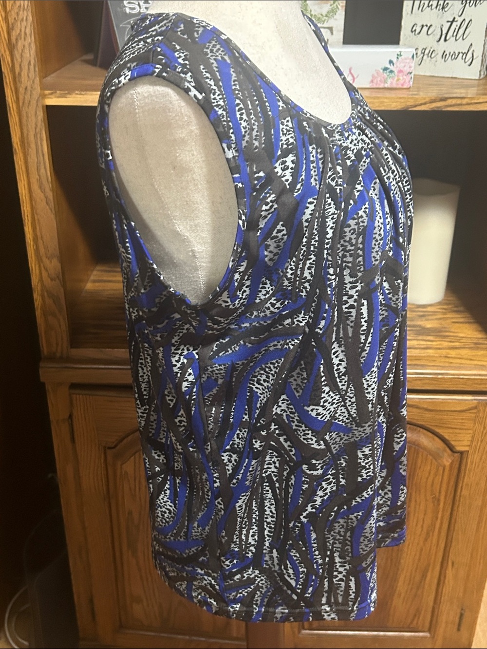 Multiples Blue, Black & White Printed Sleeveless Tank Size Medium - Picture 2 of 5